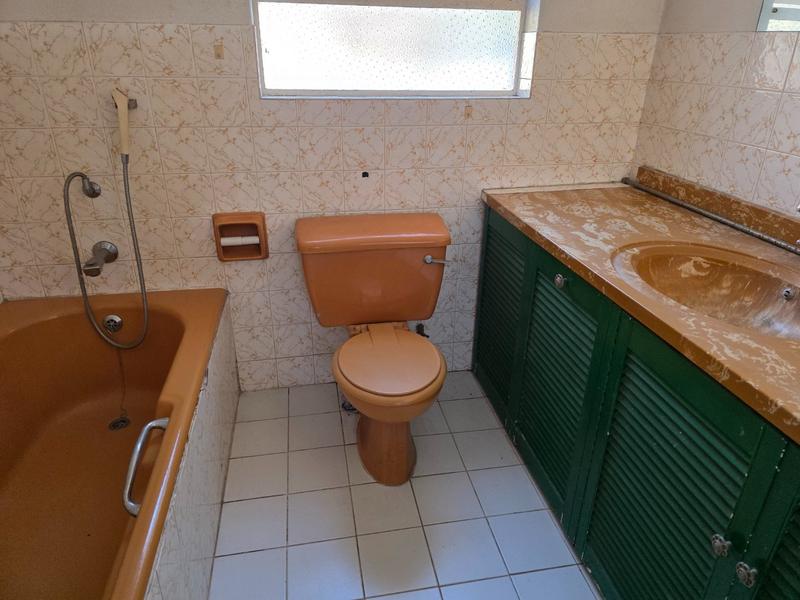 4 Bedroom Property for Sale in Churchill Estate Western Cape